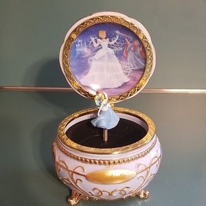 Cinderella Music Box by the Bradford Exchange